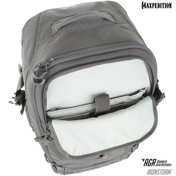 Maxpedition's Adventure Travel Bag is equipped with a quick access slip pocket with zipper garage.